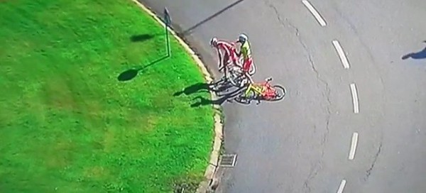 Απο ποδηλάτες… μποξέρ (video)