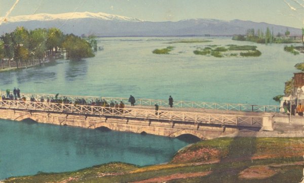 Πλημμύρες στην παλιά Λάρισα