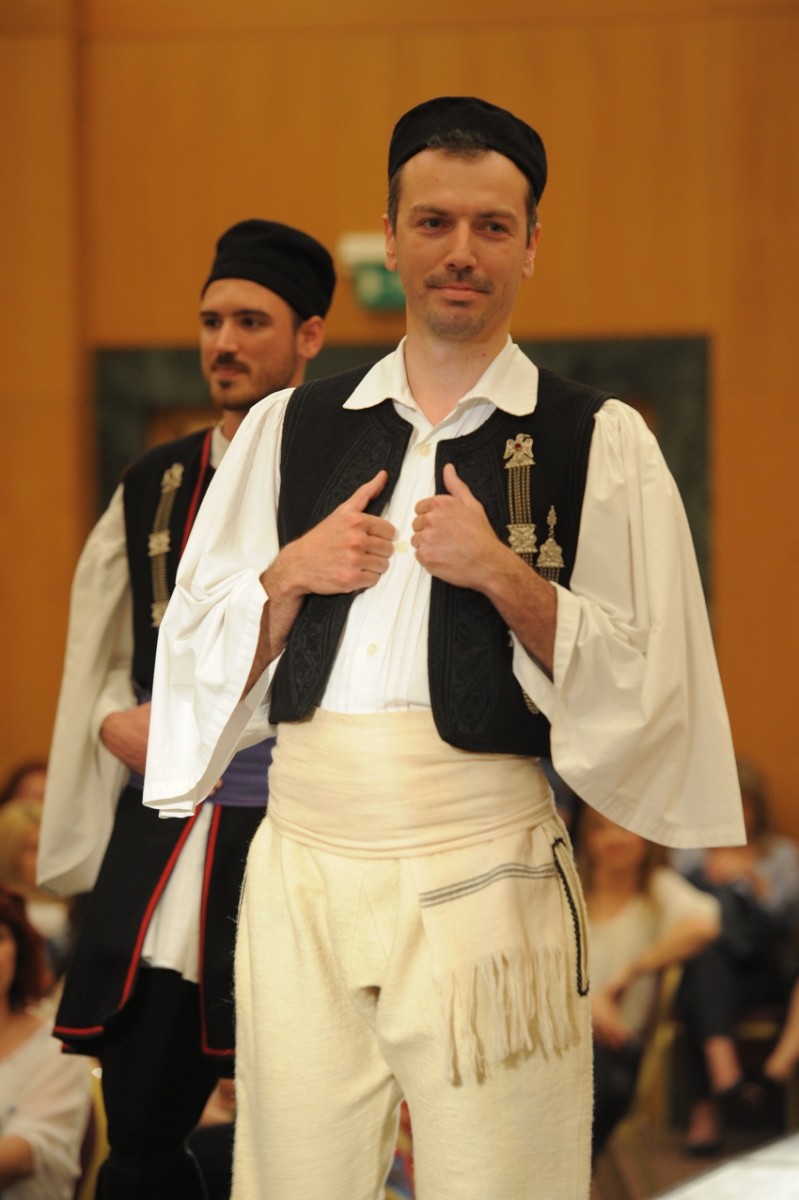 ΛΥΚΕΙΟ ΕΛΛΗΝΙΔΩΝ ΛΑΡΙΣΑΣ 2017 ΕΠΙΔΕΙΞΗ (11)