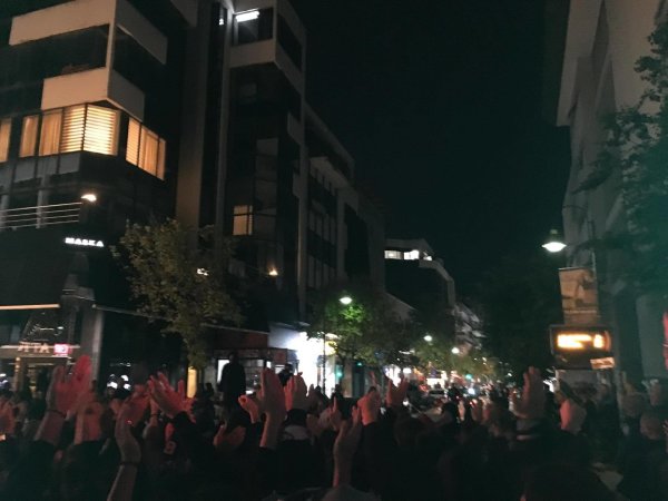 Βυσσινί Αγανακτισμένοι…