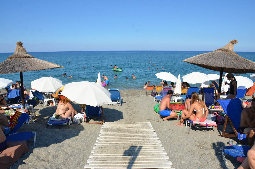 αγιοκαμπος παραλια (4)