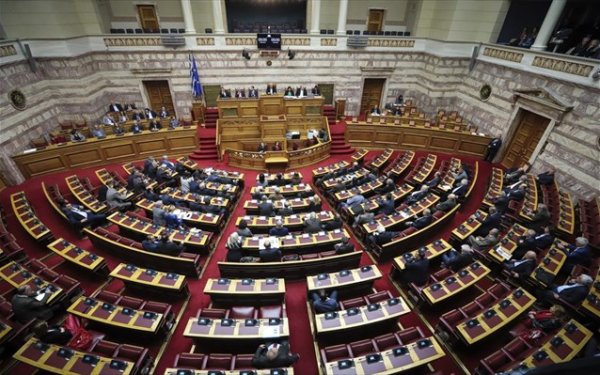 Νέα ήθη. Προς τι οι απορίες; – Του Άγγελου Πετρουλάκη