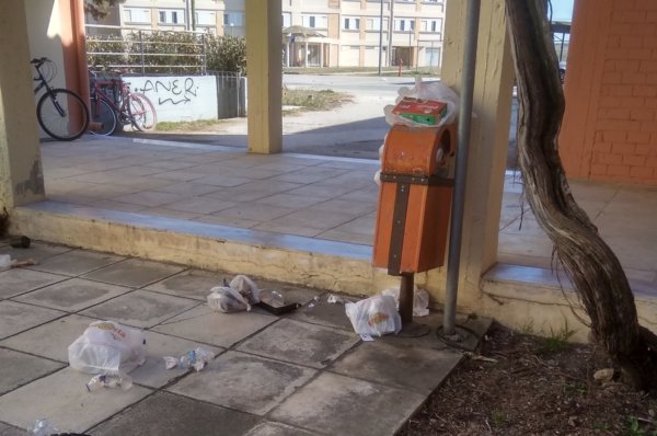«Χωρίς εργαζόμενους στην καθαριότητα οι εστίες του ΤΕΙ Λάρισας» (φωτ.)