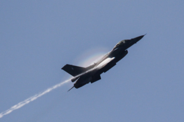 Νέες παραβιάσεις από οπλισμένα τουρκικά F-16 στο Αιγαίο – 4 παραβάσεις και από CN-235