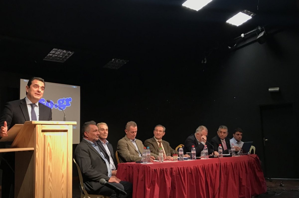 Ο σημερινός υπουργός Ενέργειας Κώστας Σκρέκας στη συνέλευση του ΠΣΑΦ στην Καλαμπάκα τον Ιανουάριο του 2020. Φωτ. αρχείου larissanet