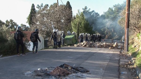 Καταστολή και έλλειψη σχεδίου έφεραν το χάος. Του Μενέλαου Κατσαμπέλα