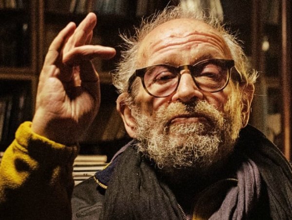 Ο άγνωστος Δημήτρης Πουλικάκος: Πολύγλωσσος, μεγαλοαστός, γιος καρδιολόγου, πορτιέρης στην Αγγλία και ξάδελφος του Κωνσταντίνου Καραμανλή