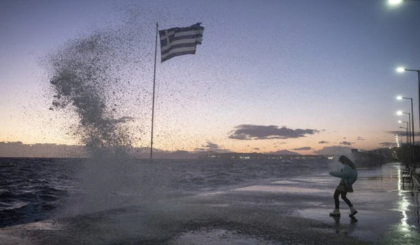 Ξεπέρασαν τα 110 χλμ την ώρα οι ριπές ανέμου – Έρχονται βροχές και καταιγίδες το Σάββατο