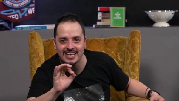 Ο Αλέξανδρος Τσουβέλας χαρακτήρισε «influencer» τον Χριστό και «έφαγε» αναφορά στο Facebook