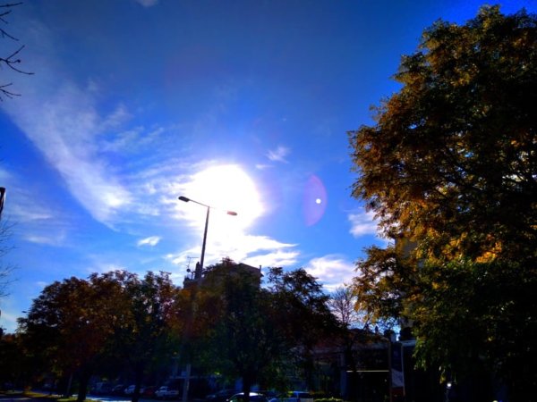 Καιρός: Από τη μία 40άρια και από την άλλη βροχές και καταιγίδες – Τι αλλάζει από την Τρίτη