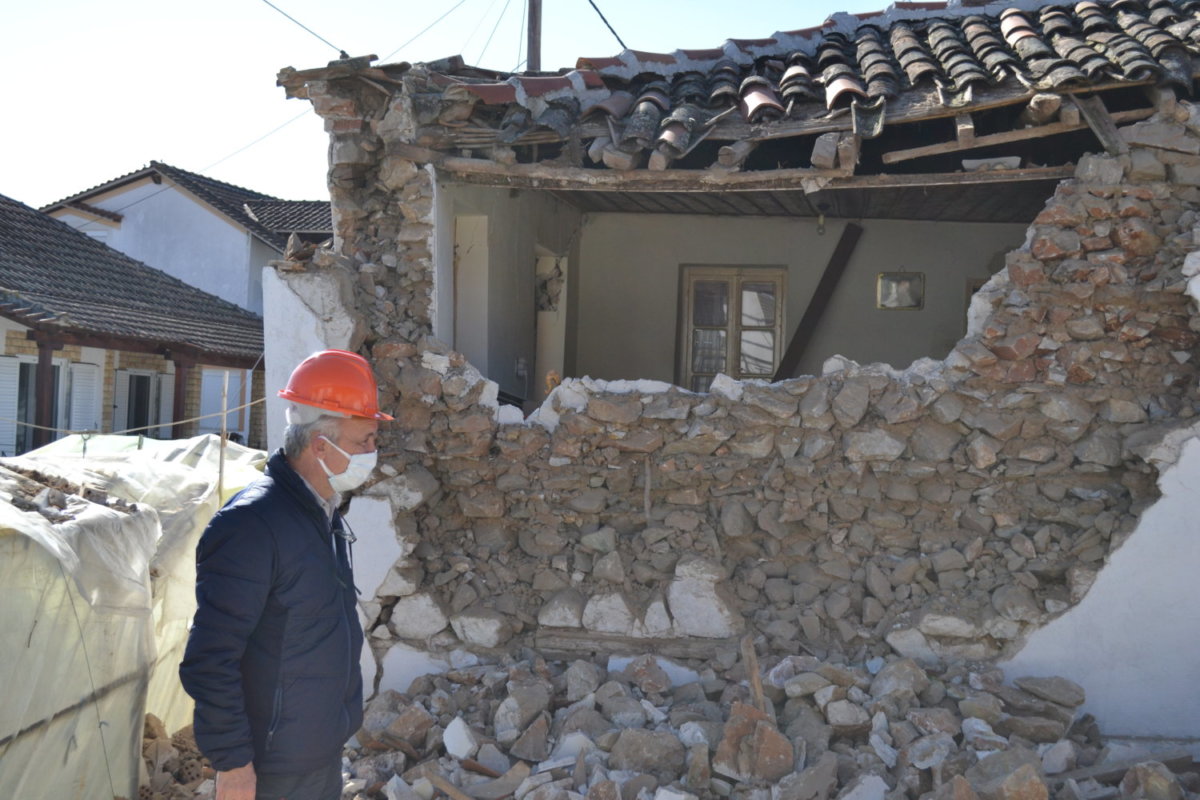 Εικόνα από τις βλάβες σε παλαιό σπίτι στο Μεσοχώρι