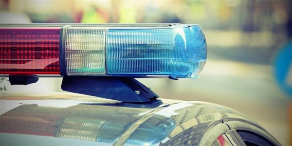 Χανιά: «Φορτωμένος» με όπλα, κοσμήματα και 30.000 ευρώ προσγειώθηκε 68χρονος