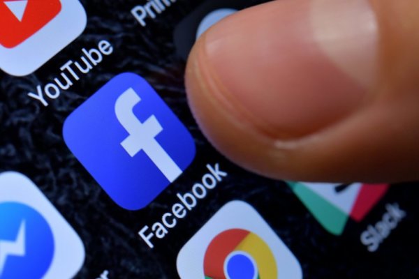 Προβλήματα στο Facebook, το Messenger και το Instagram