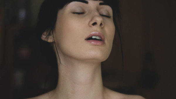 6 σημάδια ότι σαμποτάρεις τη σεξουαλική σου ζωή και δεν το ξέρεις