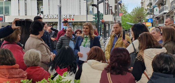 Ευ. Λιακούλη: Συνεχίζουν να εμπαίζουν 500 οικογένειες των Σούπερ Μάρκετ «Λάρισα»
