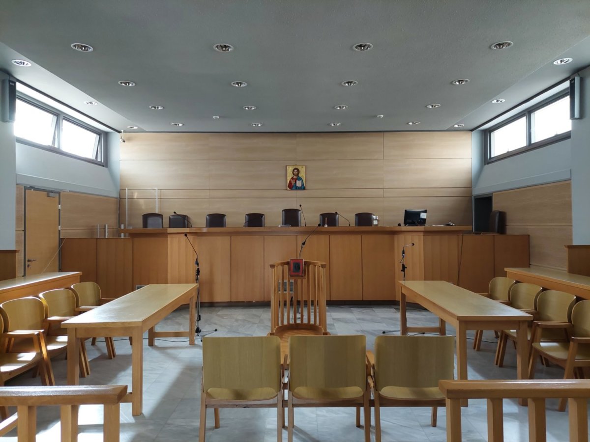 Μικτό Ορκωτό Δικαστήριο Τρικάλων