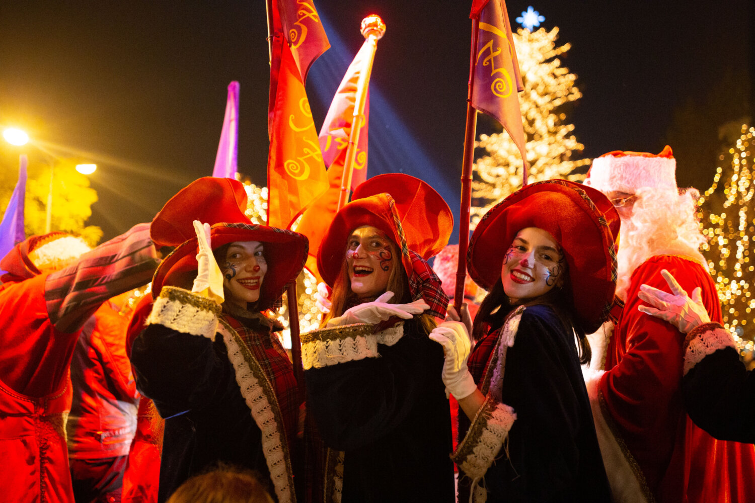 202311221959574173 | Lamianow.gr