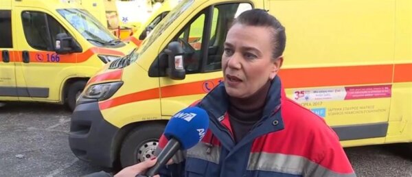 Επεισόδια στου Ρέντη: «Το σημείο ήταν πεδίο μάχης περιγράφει η διασώστρια που περιέθαλψε τον 31χρονο αστυνομικό