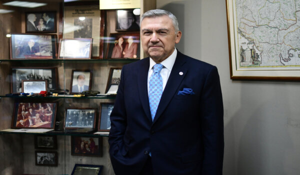 Γιατί ο Γιάννος Γραμματίδης δεν δέχθηκε τις Πασχαλινές ευχές υπουργού;