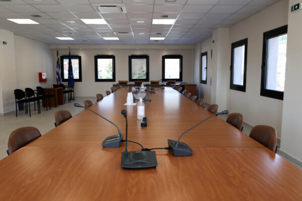 «Όχι» στο κλείσιμο των ΕΛΤΑ Αγιάς από το Δημοτικό Συμβούλιο