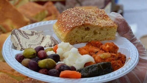 Πού κινούνται οι τιμές των σαρακοστιανών – Πάνω από 500 έλεγχοι, ήδη, από την Αρχή Ελέγχου Αγοράς