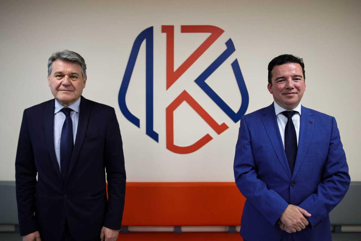 Ο πρόεδρος της Τράπεζας, κ. Γεώργιος Μπούκης, και ο Διευθύνων Σύμβουλος, κ. Παναγιώτης Τουρναβίτης