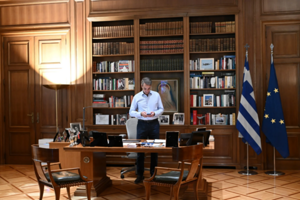 Κοσκωτάς, Νίξον, Χατζιδάκις… Γράφει ο Άκυς Μητσούλης