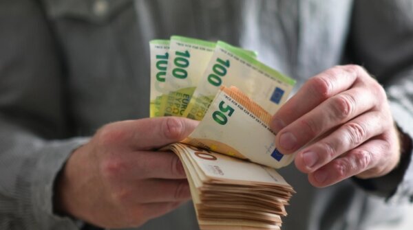 Το ξεβλάχεμα… Γράφει ο Άκυς Μητσούλης