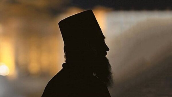 Ζάκυνθος: Συνελήφθη ιερέας που πυροβολούσε στον αέρα σε πανηγύρι