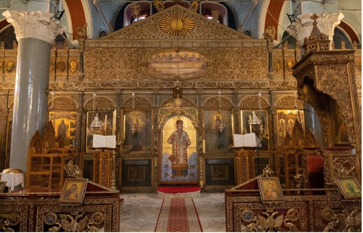 Το ξύλινο σκαλιστό τέμπλο