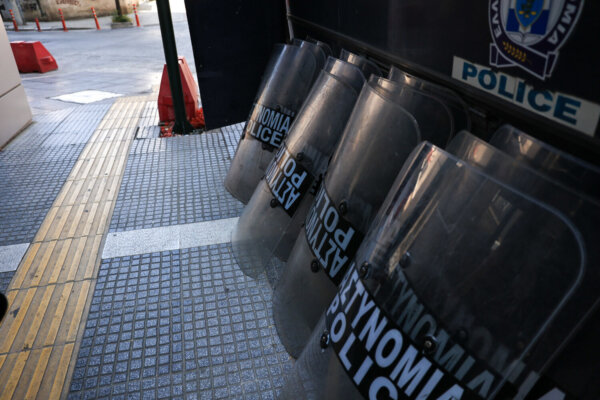 Τέρατα… Γράφει ο Άκυς Μητσούλης