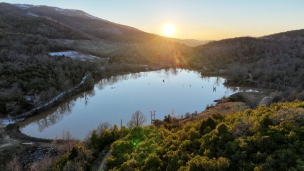 Αυτές είναι οι άγνωστες λίμνες του Κισσάβου (φωτ.)