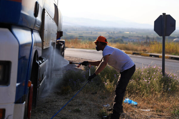 Ξεκινά τη Δευτέρα νέο επιδοτούμενο πρόγραμμα κατάρτισης της ΔΥΠΑ για τη διαχείριση ζωονόσων στη Θεσσαλία