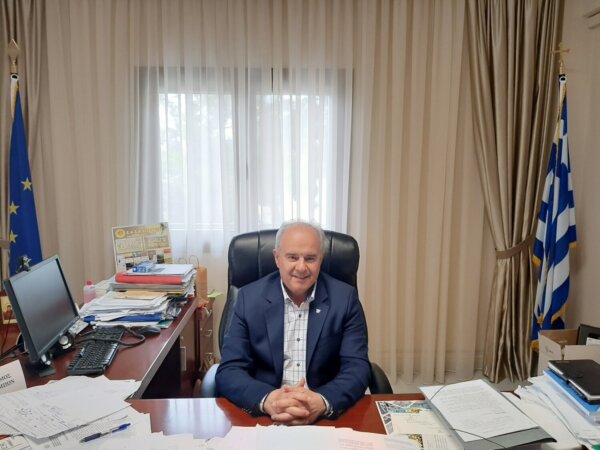 Γ. Μανώλης: Χριστουγεννιάτικο μήνυμα ενότητας, ελπίδας και αλληλεγγύης