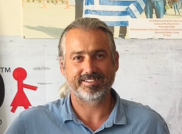 Γιάννης Μπαράς: «Η Λάρισα είναι πρωτοπόρα στην εκπαιδευτική ρομποτική…»
