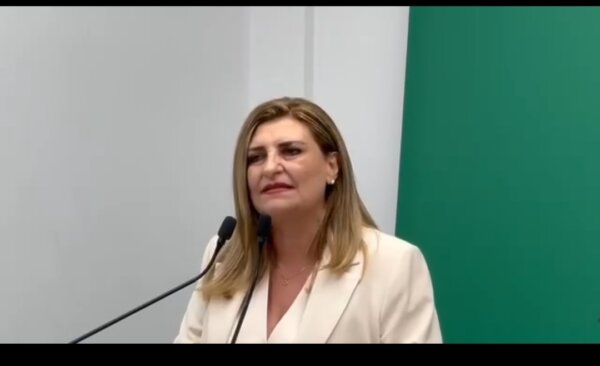 Ευ. Λιακούλη στο OPEN: «Αν η κυβέρνηση πιστεύει τόσο πολύ στην ‘’πρωτιά’’ της, ας προκηρύξει εκλογές»
