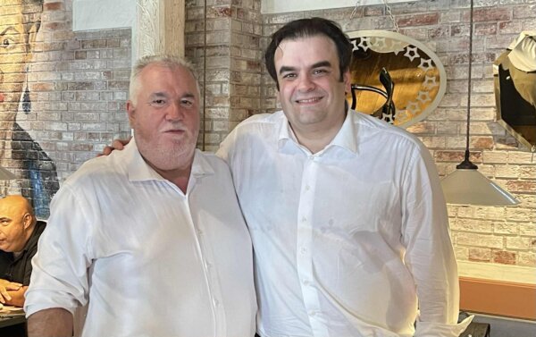 Mε τον Κυριάκο Πιερρακάκη…