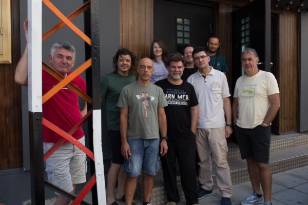 «Πάντα υπάρχει η ανάγκη να ακουστούν τραγούδια του Μίκη Θεοδωράκη» – Όλα έτοιμα για τη μεγάλη συναυλία στο Κηποθέατρο Αλκαζάρ
