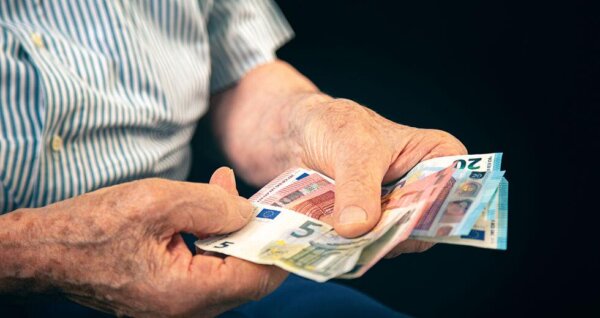 Συντάξεις Νοεμβρίου: Πότε καταβάλλονται από τον e-ΕΦΚΑ