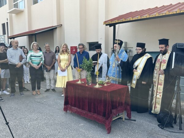 Εσκίογλου για έναρξη σχολικής χρονιάς: «Ας προχωρήσουμε όλοι μαζί σε μια χρονιά γεμάτη γνώση, πρόοδο και χαμόγελα» (φωτ.)
