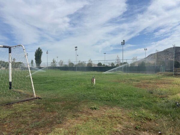 Νέο σύστημα άρδευσης στα βοηθητικά γήπεδα των Φαρσάλων (φωτ)