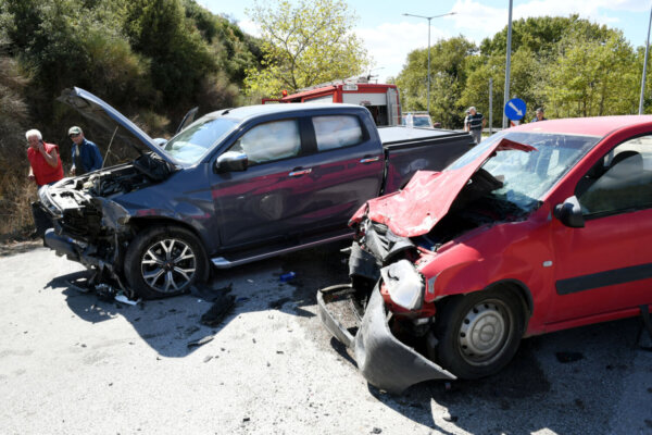 Εικόνες από το θανατηφόρο τροχαίο στο Βαθύρεμα Αγιάς…