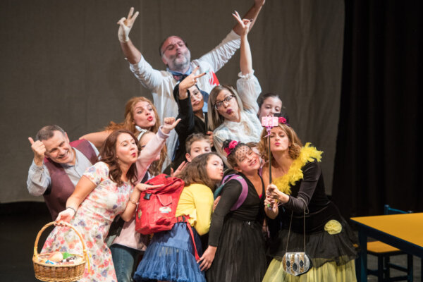 Το Θεατρικό Εργαστήρι TSOUKARELAS Theater Pedagogy σε νέο, ανανεωμένο χώρο στη Λάρισα!