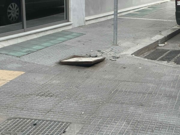 Φρεάτιο – «βραχνάς» σε δρόμο της Λάρισας