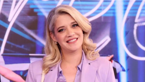 Τζένη Θεωνά: Ποζάρει με τον νεογέννητο γιο της στην αγκαλιά της – Δείτε το τρυφερό στιγμιότυπο