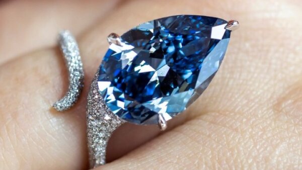 Πωλήθηκε έναντι 25 εκατ. δολαρίων το «Μellon blue»