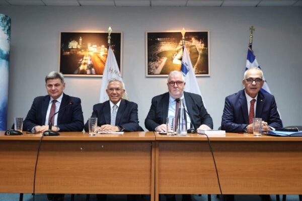 Με μεγάλο ενδιαφέρον η συζήτηση για τη «νέα στρατηγική απέναντι στην Τουρκία» – Παρουσιάστηκε το βιβλίο του Γ. Βαληνάκη στη ΔΕΥΑΛ (φωτ. & βίντεο)