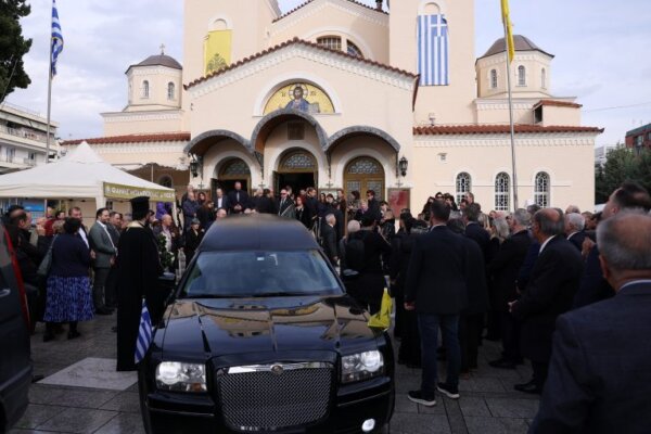 Θεσσαλονίκη: Το τελευταίο αντίο στον πρώην υπουργό και βουλευτή Δημήτρη Σταμάτη