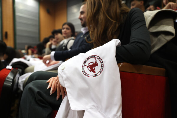 Σήμερα η γιορτή της Λευκής Ποδιάς (White Coat Ceremony) του Τμήματος Ιατρικής του Πανεπιστήμιου Θεσσαλίας