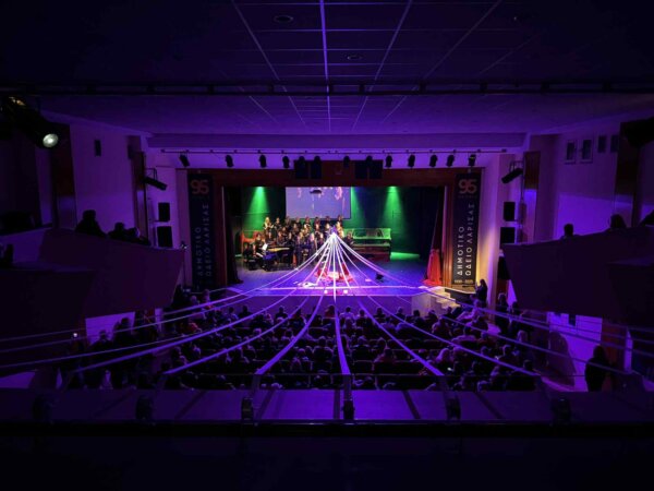 Υπερθέαμα με κοινωνικό μήνυμα στη Λάρισα…